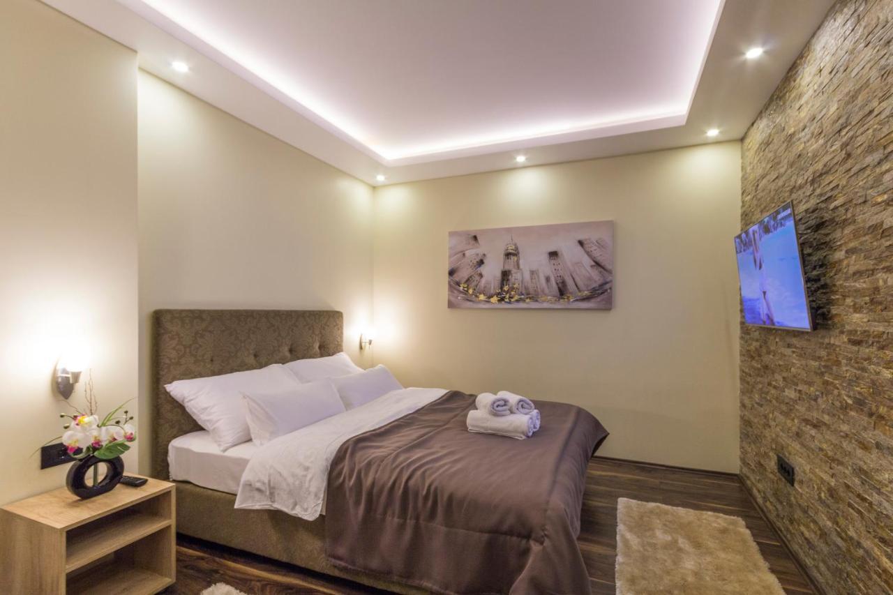 Madison Inn Suites - Wilson'S Square Βελιγράδι Εξωτερικό φωτογραφία