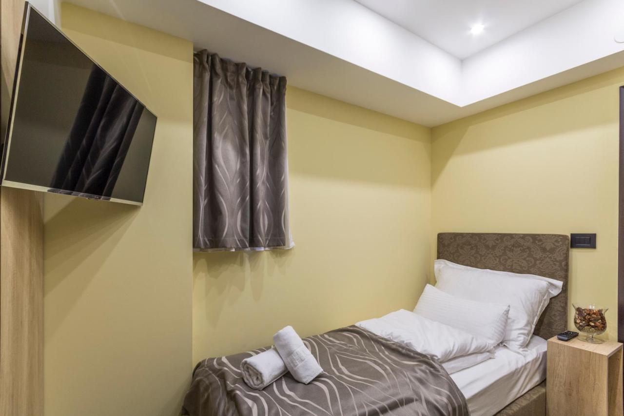 Madison Inn Suites - Wilson'S Square Βελιγράδι Δωμάτιο φωτογραφία