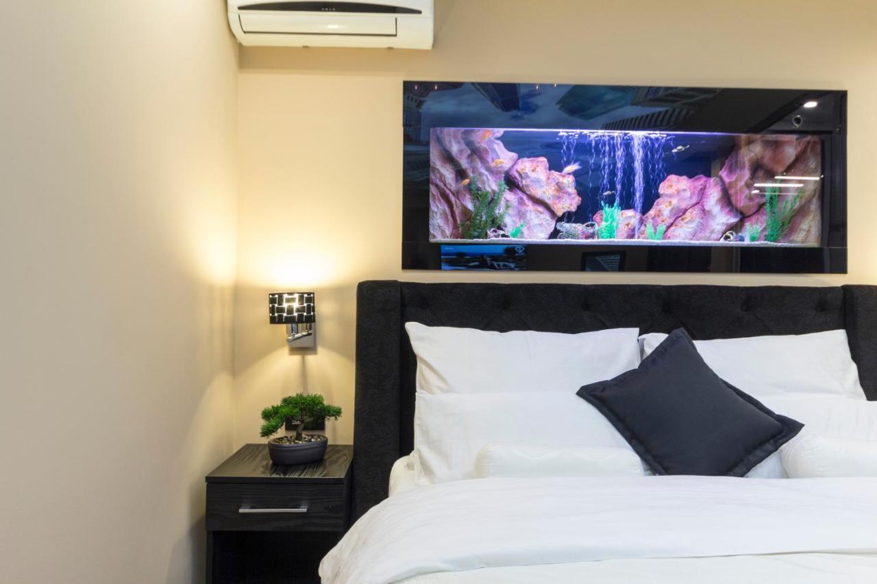 Madison Inn Suites - Wilson'S Square Βελιγράδι Εξωτερικό φωτογραφία